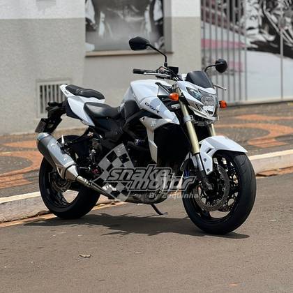 SUZUKI GSR 750 SUZUKI GSR 750